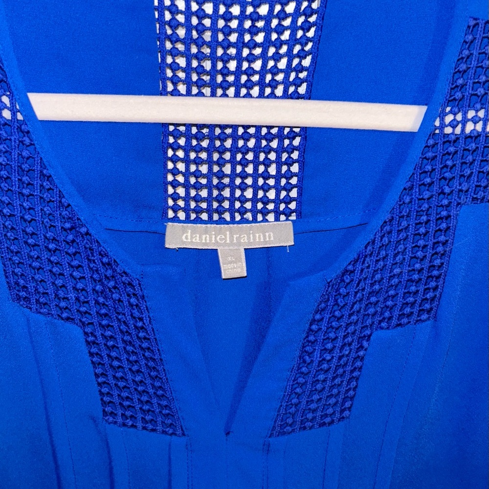 Daniel Rainn Estefany Lace Detail Split Neck Blouse XL Cobalt - Picture 2 of 5